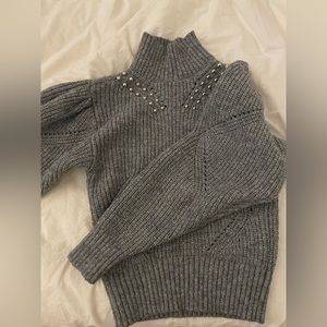 Stylish Sweater Guess